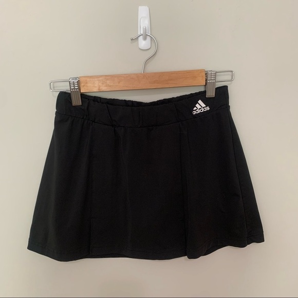 Adidas Tennis/Golf Black Pleated Skort Size Small - Picture 1 of 7